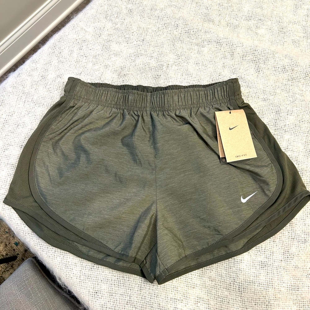 Nike Dri-Fit Tempo Running Shorts Women's Small Brief Lined 2.5" Inseam